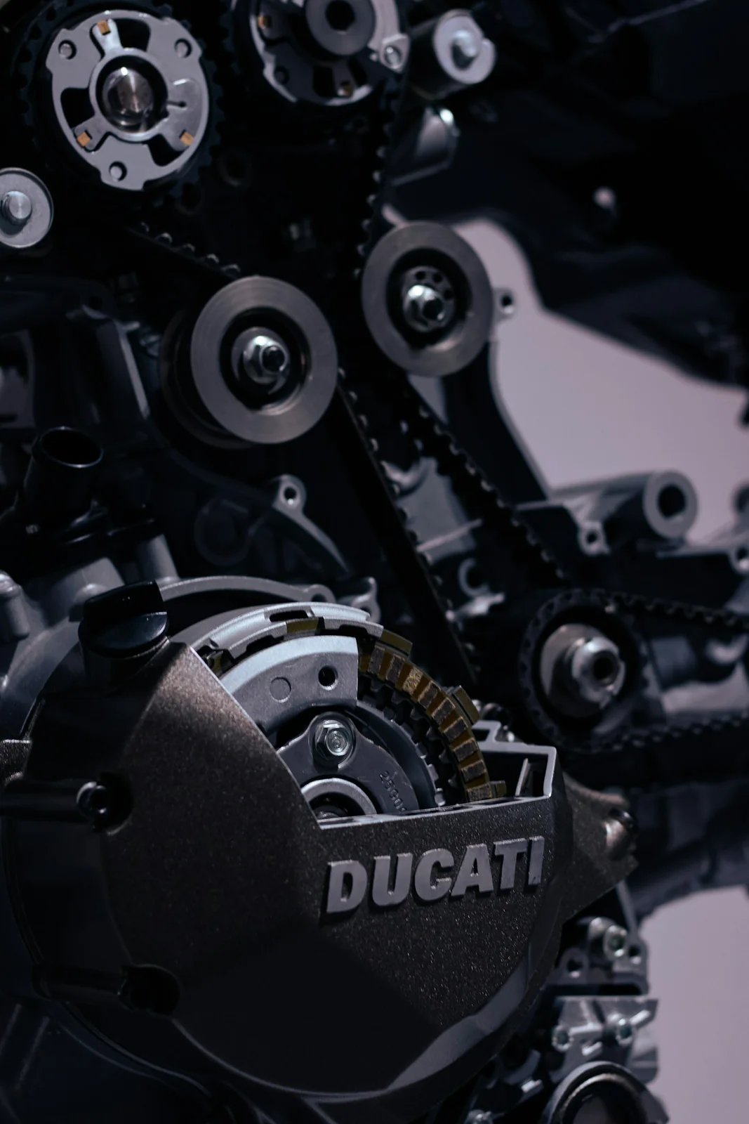 Detail komponen mesin sepeda motor